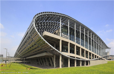 百花丛qm纷繁花海中的宛进